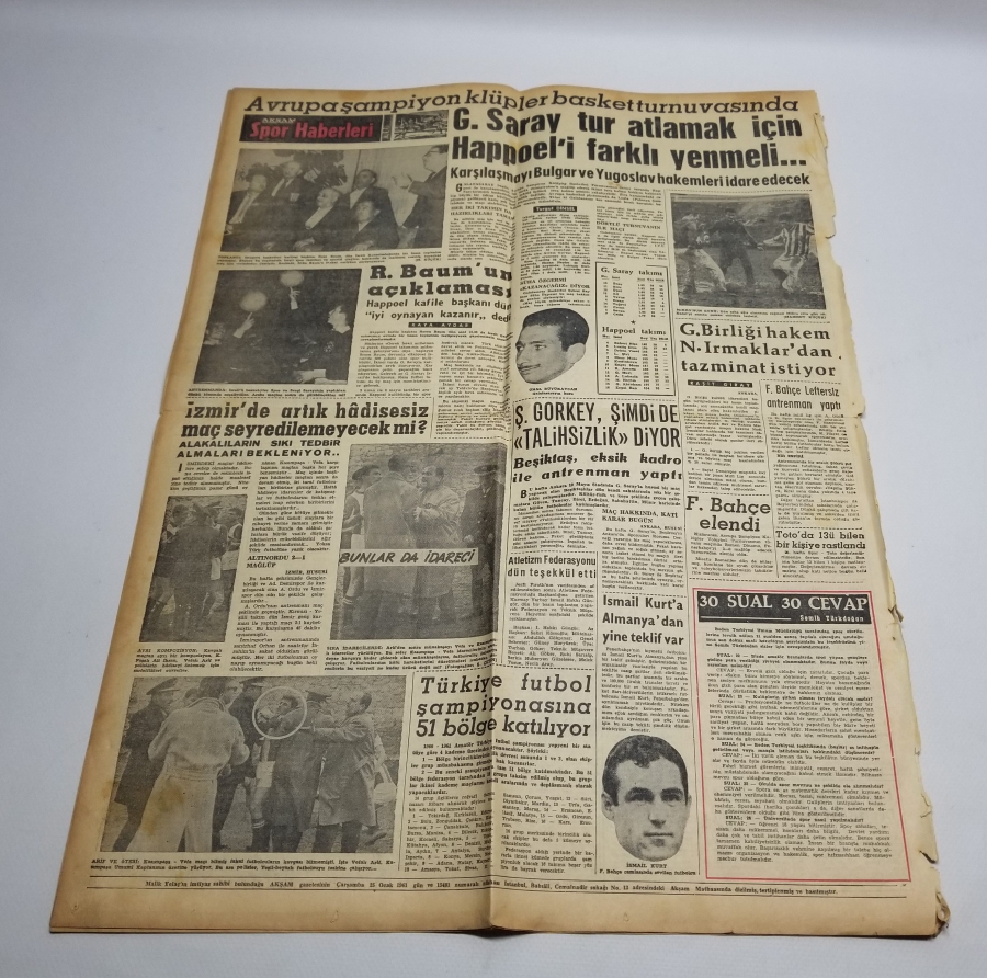 ADNAN MENDERES'İN İDAMI KONULU 25 OCAK 1961 TARİHLİ AKŞAM GAZETESİ