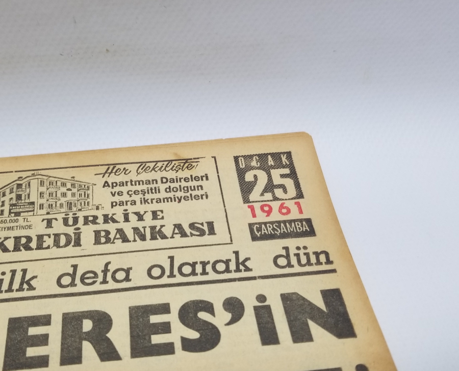 ADNAN MENDERES'İN İDAMI KONULU 25 OCAK 1961 TARİHLİ AKŞAM GAZETESİ