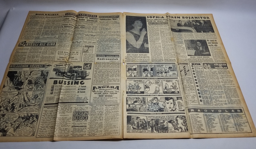 ADNAN MENDERES'İN İDAMI KONULU 29 OCAK 1961 TARİHLİ AKŞAM GAZETESİ