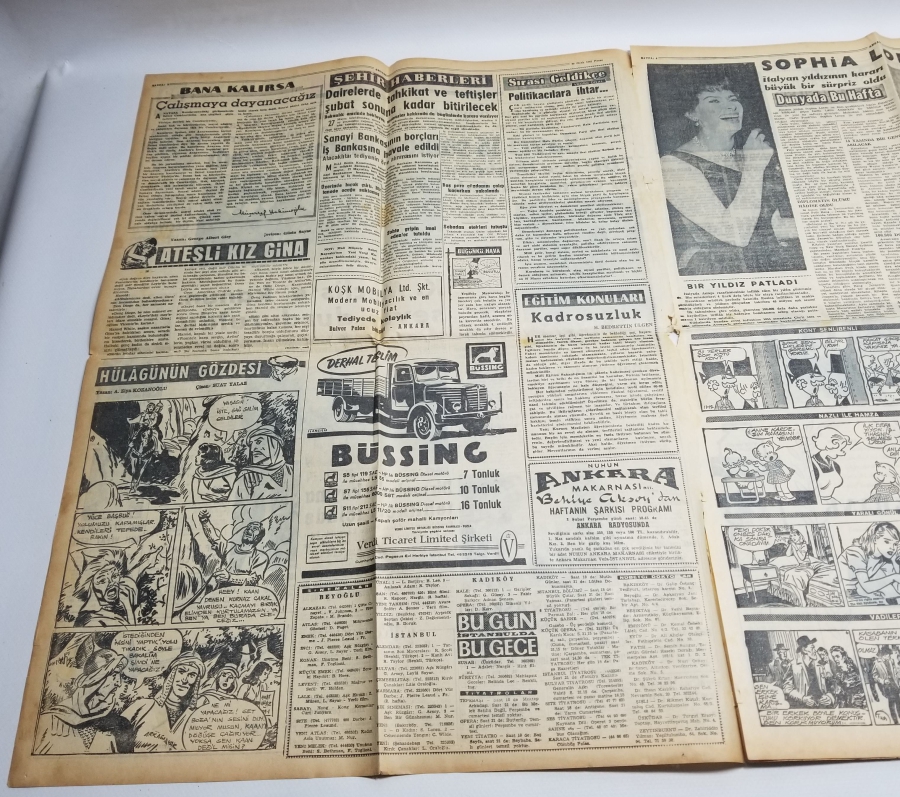 ADNAN MENDERES'İN İDAMI KONULU 29 OCAK 1961 TARİHLİ AKŞAM GAZETESİ