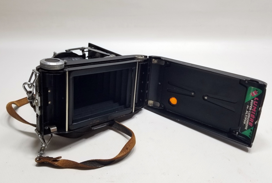 ANTİKA KÖRÜKLÜ FOTOĞRAF MAKİNESİ