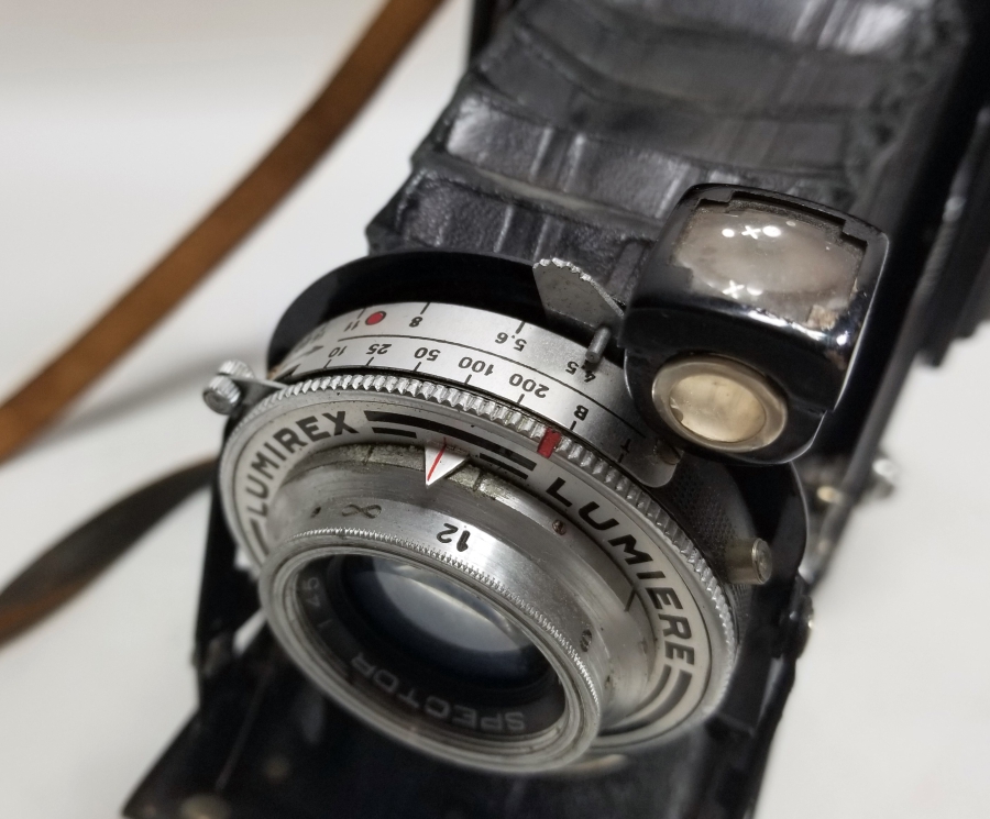 ANTİKA KÖRÜKLÜ FOTOĞRAF MAKİNESİ