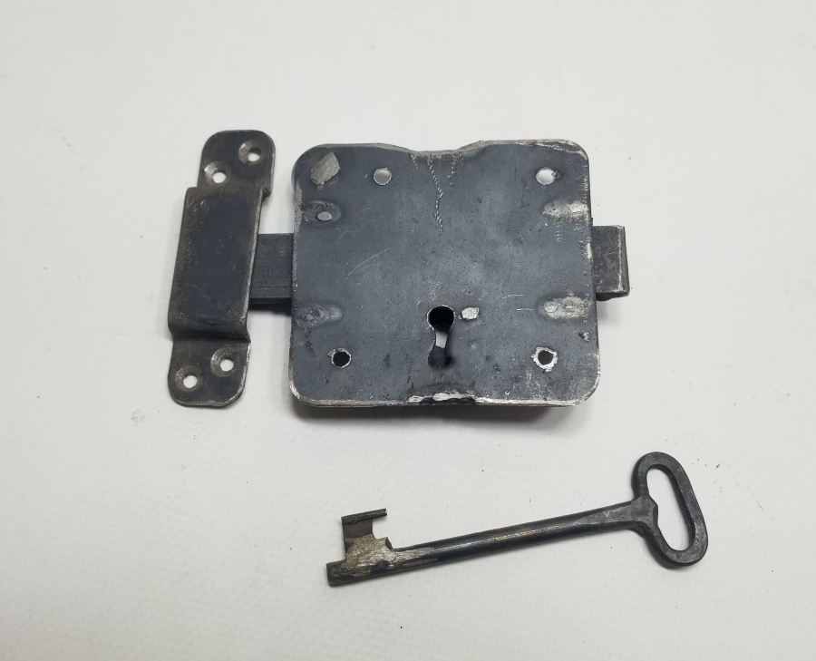 ORİJİNAL ANAHTARIYLA OSMANLI DÖNEMİ EL YAPIMI KAPI KİLİDİ