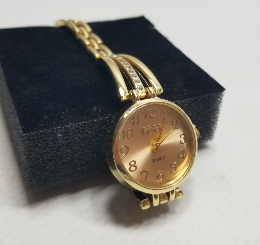 ALTIN KAPLAMA NOSTALJİK KOL SAATİ