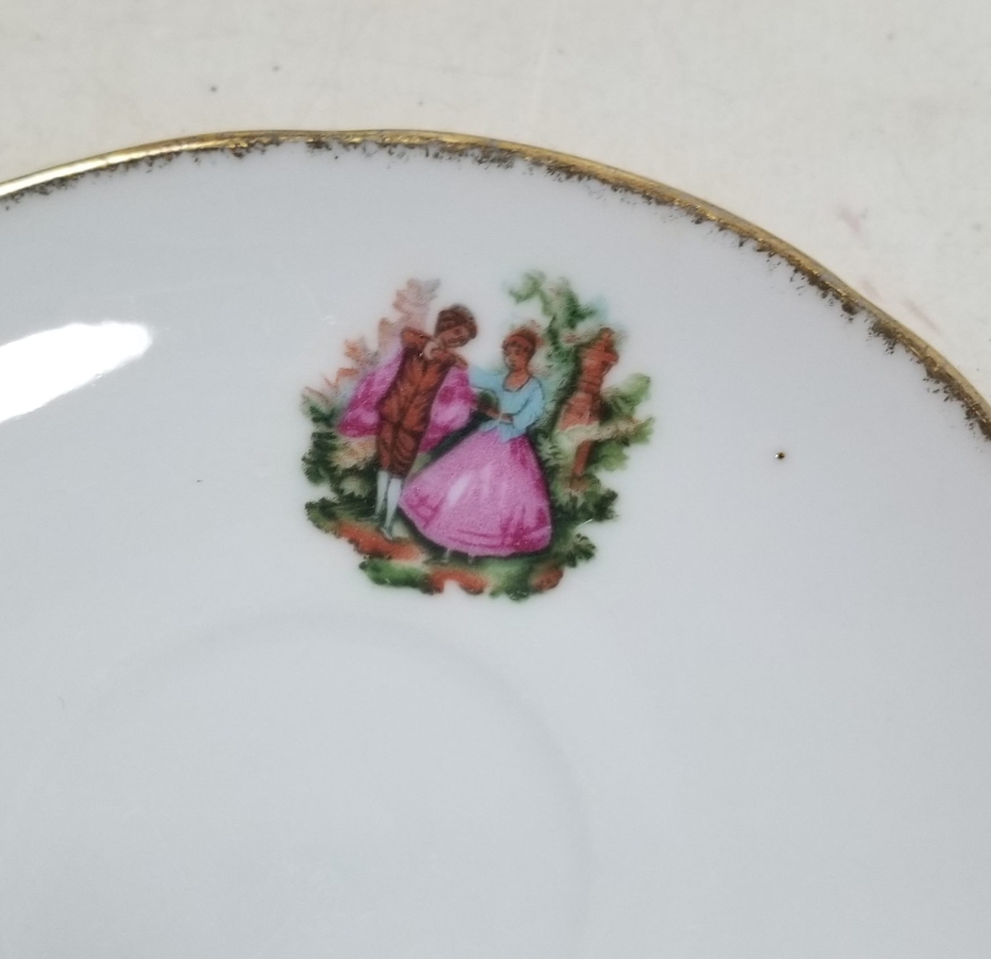 ESKİ ÇİN YAPIMI ANTİKA PORSELEN İKRAMLIK