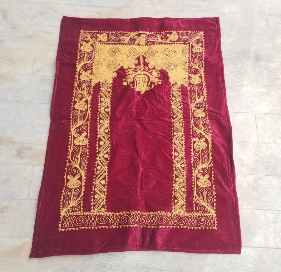 ZİNCİR İŞİ ANTİKA KADİFE SECCADE