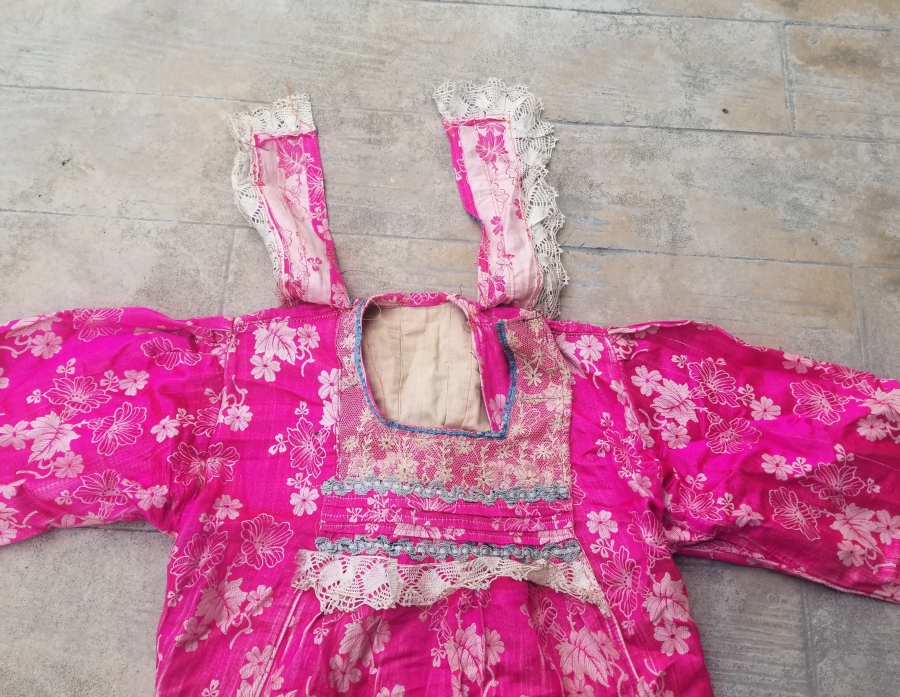 OSMANLI DÖNEMİ HEREKE DOKUMASI İPEK KIYAFET