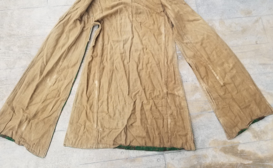 KENARLARI GÜMÜŞ SIRMA İŞÇİLİKLİ ANTİKA ÜÇETEK