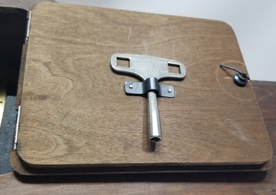 AHŞAP KASA OSMANLI DÖNEMİ KURMALI VE ZİLLİ ŞÖMİNE SAATİ