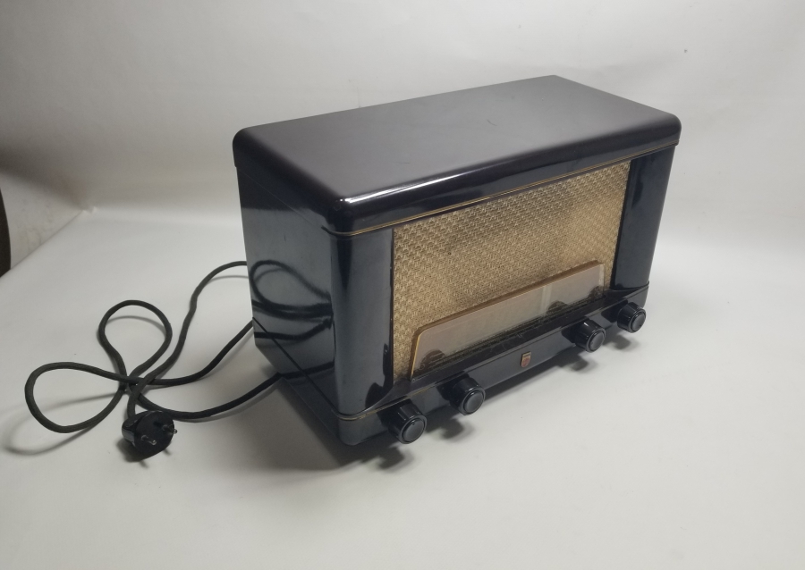 PHILIPS MARKA AHŞAP KASA ANTİKA RADYO