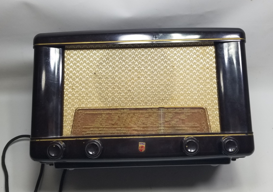 PHILIPS MARKA AHŞAP KASA ANTİKA RADYO