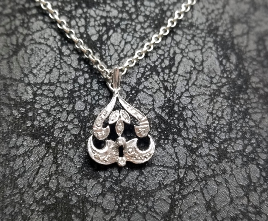 ÖZEL YAPIM PIRLANTA TAŞLI KOLYE