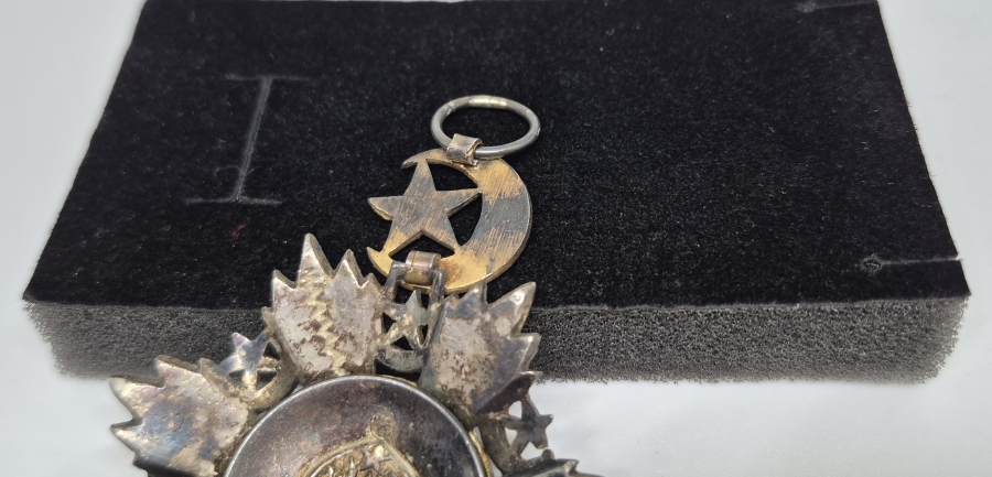 4.DERECE MECİDİ NİŞANI