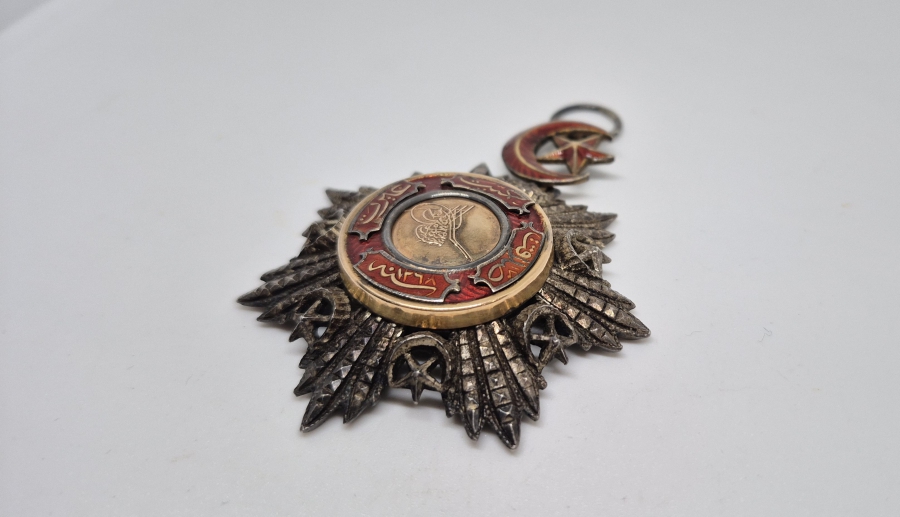 4.DERECE MECİDİ NİŞANI