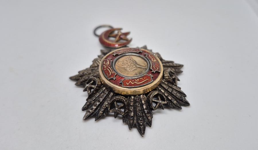 4.DERECE MECİDİ NİŞANI