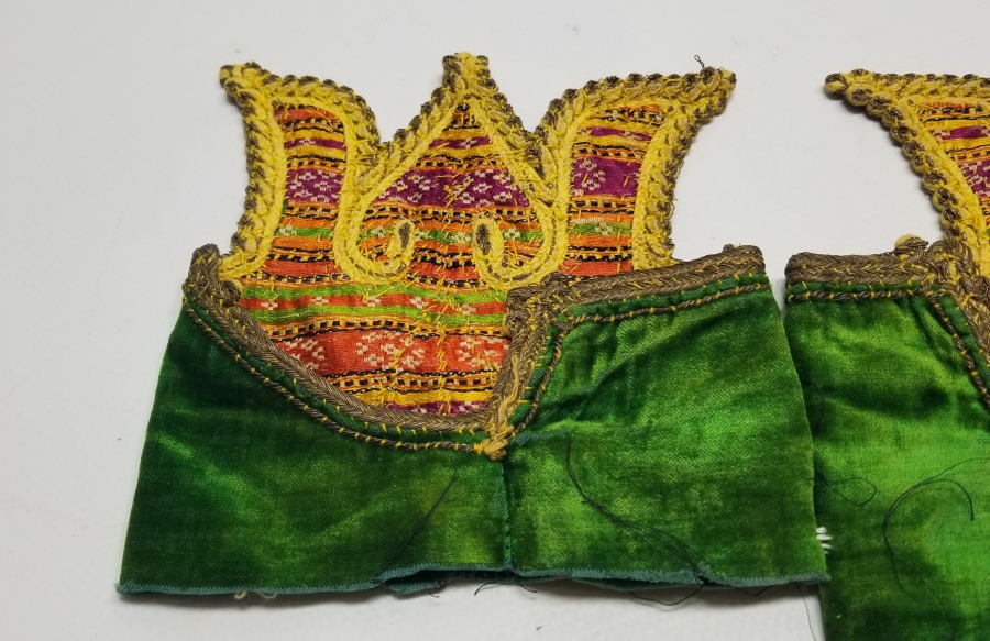 ALTIN SIRMA İŞÇİLİKLİ OSMANLI DÖNEMİ HEREKE YAPIMI SARAY İŞİ KIYAFET KOLU