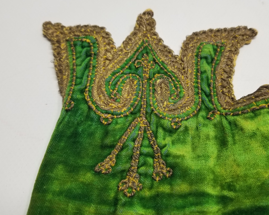 ALTIN SIRMA İŞÇİLİKLİ OSMANLI DÖNEMİ HEREKE YAPIMI SARAY İŞİ KIYAFET KOLU