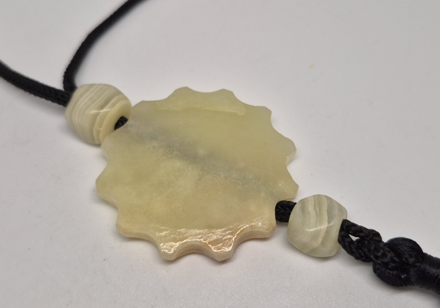 HACI BEKTAŞİ VELİ TAŞINDAN YAPILMIŞ BEKTAŞİ TESLİM TAŞI