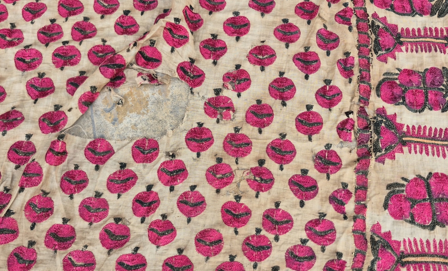 OSMANLI DÖNEMİ SARAY İŞİ ÜZERİ NAR FİGÜRLÜ FERACE YÜZ ÖRTÜSÜ