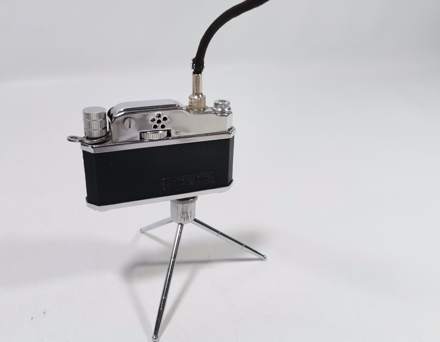 FOTOĞRAF MAKİNESİ FORMUNDA YAPILMIŞ NADİR TİPTE ÇAKMAK