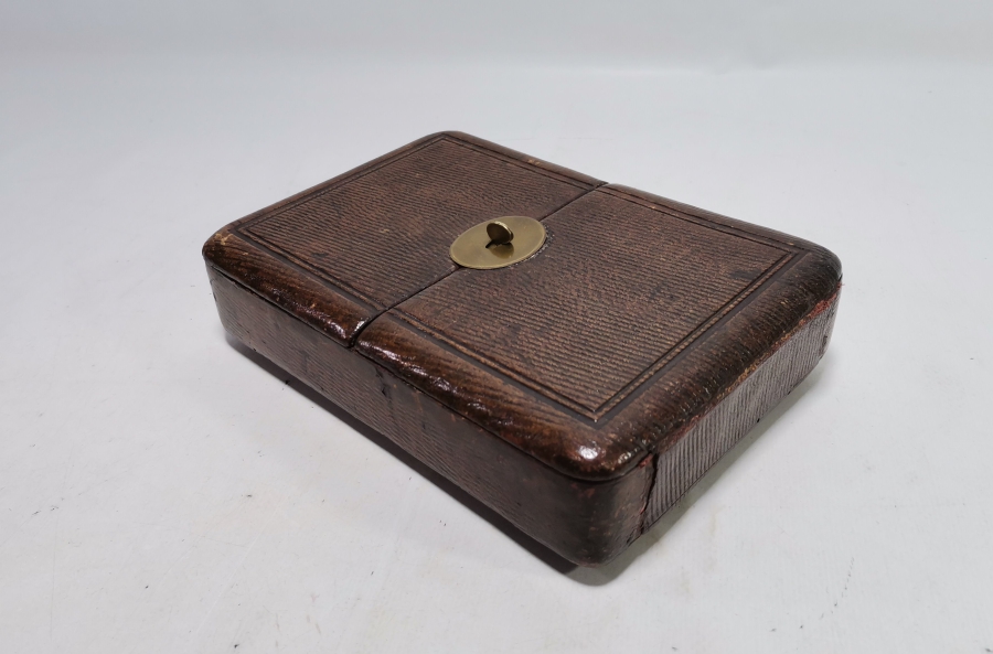 OSMANLI DÖNEMİ NADİR TİPTE HATTAT SEYAHAT ÇANTASI - YAZI ÇANTASI