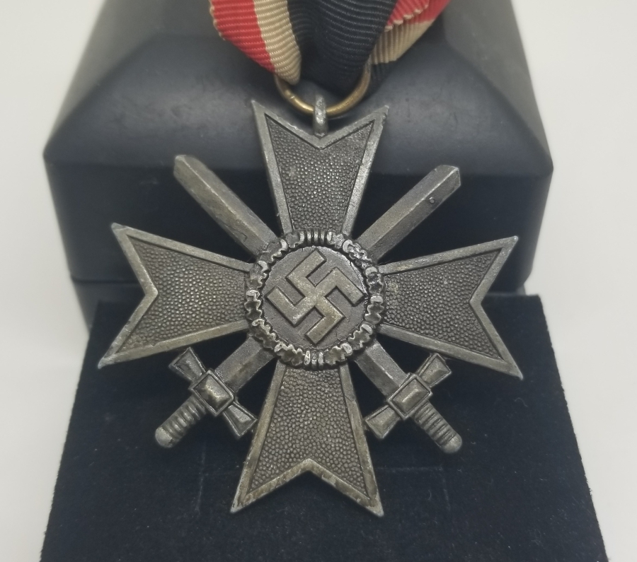 ORİJİNAL KURDELASIYLA NADİR NAZİ LİYAKAT MADALYASI