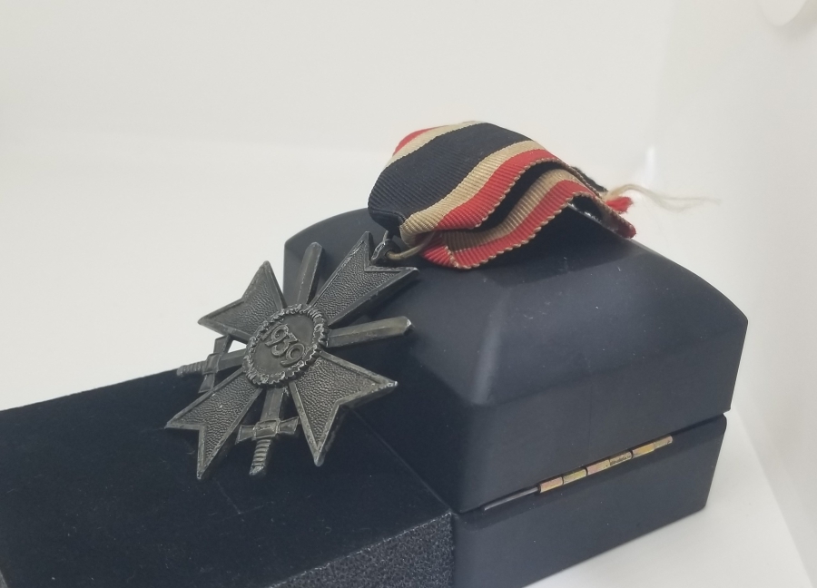 ORİJİNAL KURDELASIYLA NADİR NAZİ LİYAKAT MADALYASI