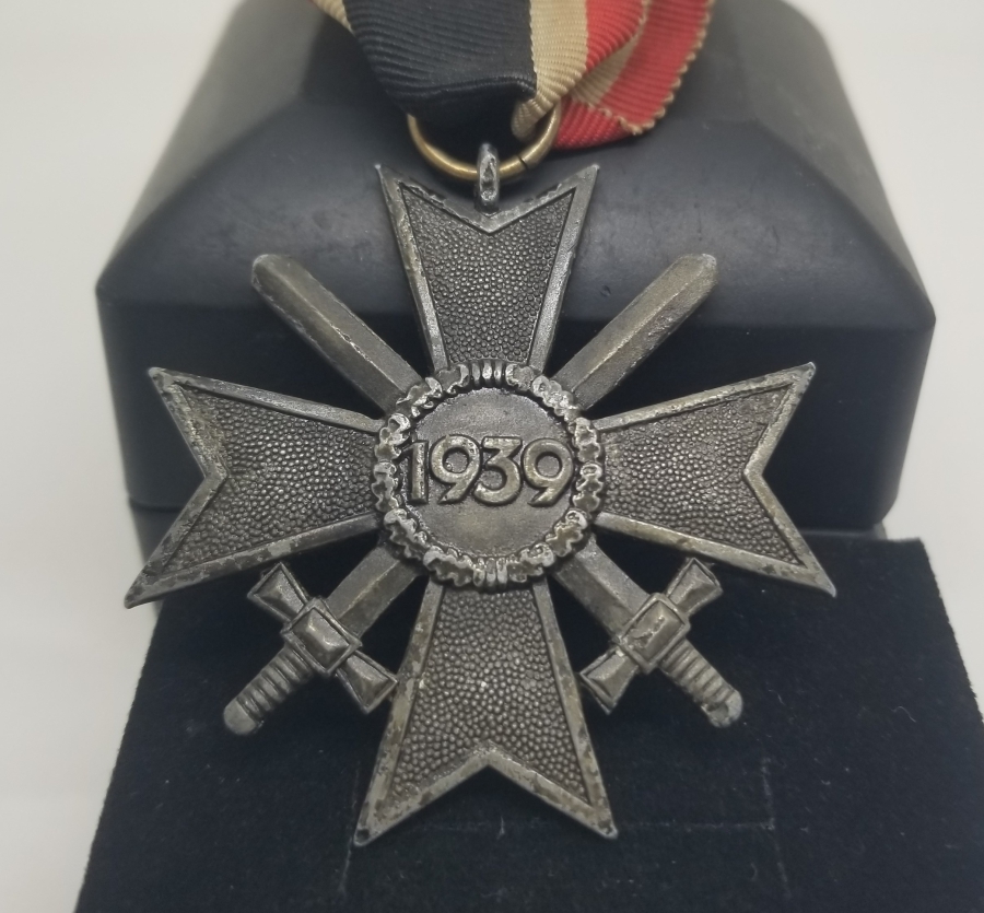 ORİJİNAL KURDELASIYLA NADİR NAZİ LİYAKAT MADALYASI