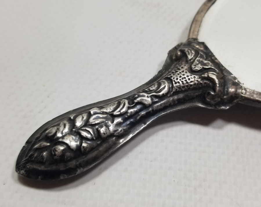 KABARTMA İŞÇİLİKLİ ANTİKA GÜMÜŞ EL AYNASI