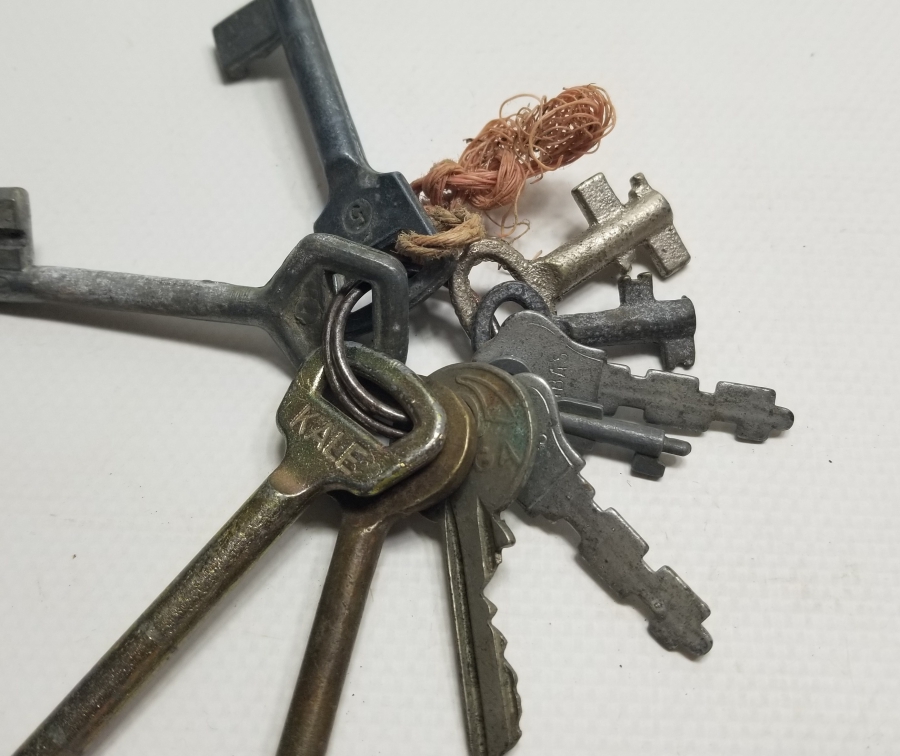 ANTİKA ANAHTAR LOTU