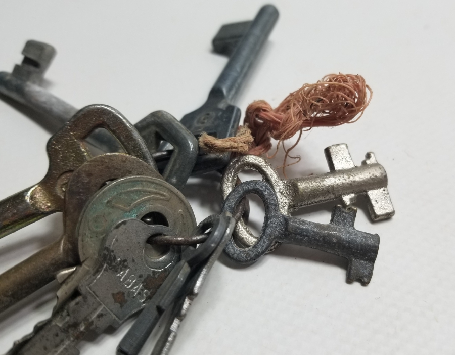 ANTİKA ANAHTAR LOTU