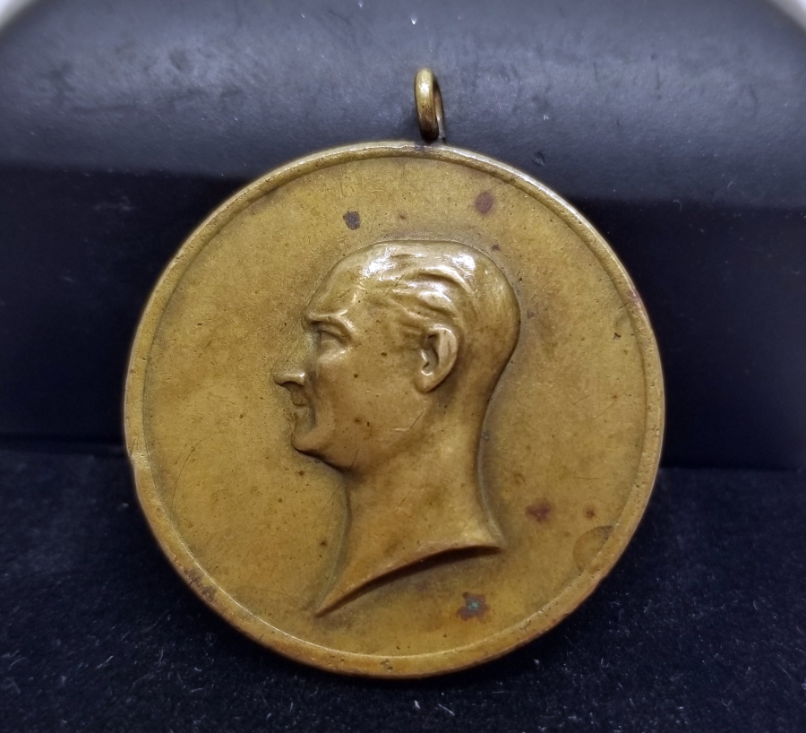 TÜRKİYE CUMHURİYETİNİN 10. YIL MADALYASI