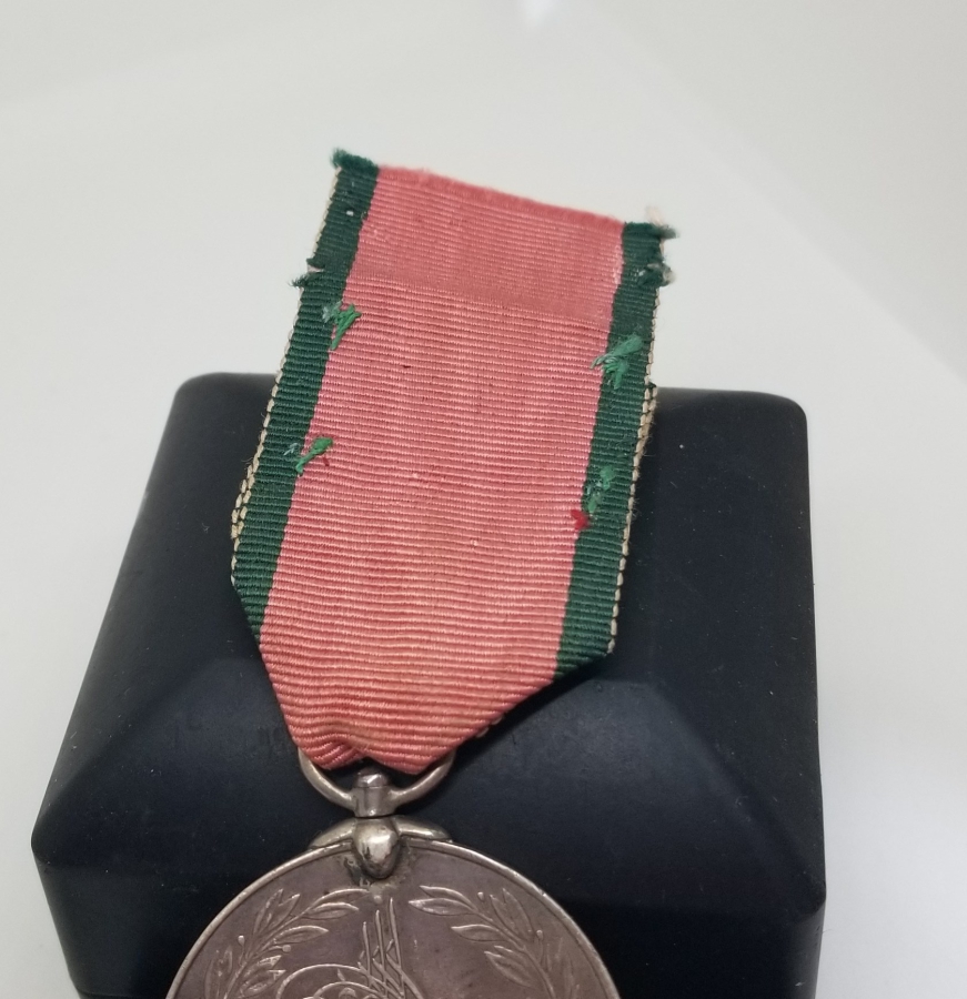 ORİJİNAL KURDELASIYLA OSMANLI TİPİ GÜMÜŞ KIRIM MADALYASI