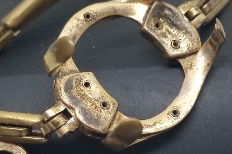 ÖZEL APARATLA CEP SAATİNDEN KOL SAATİNE ÇEVRİLMİŞ ANTİKA KURMALI SAAT