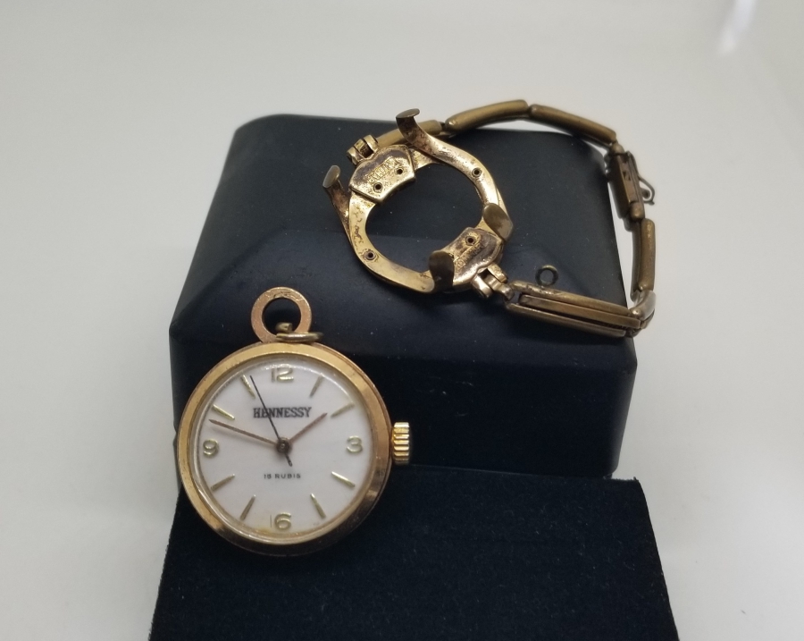 ÖZEL APARATLA CEP SAATİNDEN KOL SAATİNE ÇEVRİLMİŞ ANTİKA KURMALI SAAT