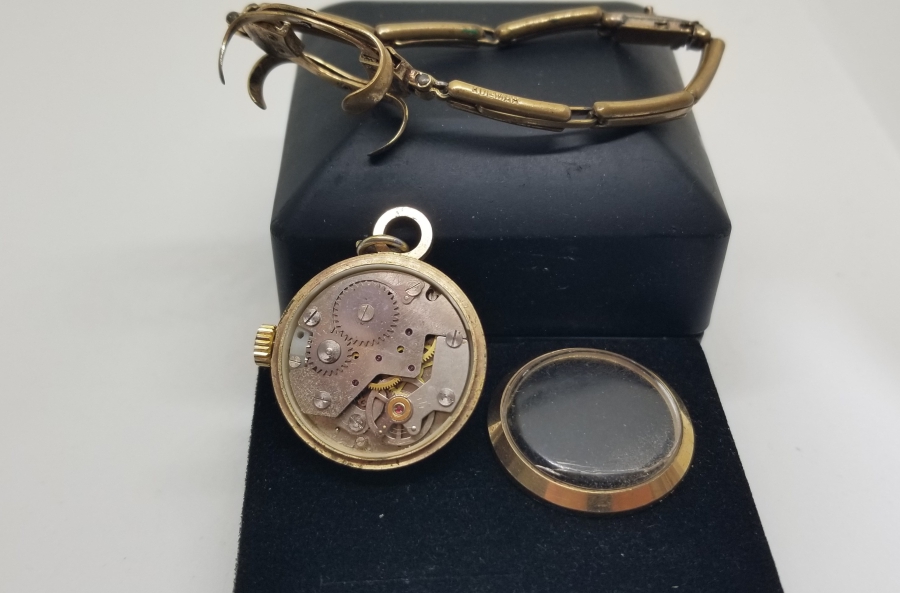 ÖZEL APARATLA CEP SAATİNDEN KOL SAATİNE ÇEVRİLMİŞ ANTİKA KURMALI SAAT