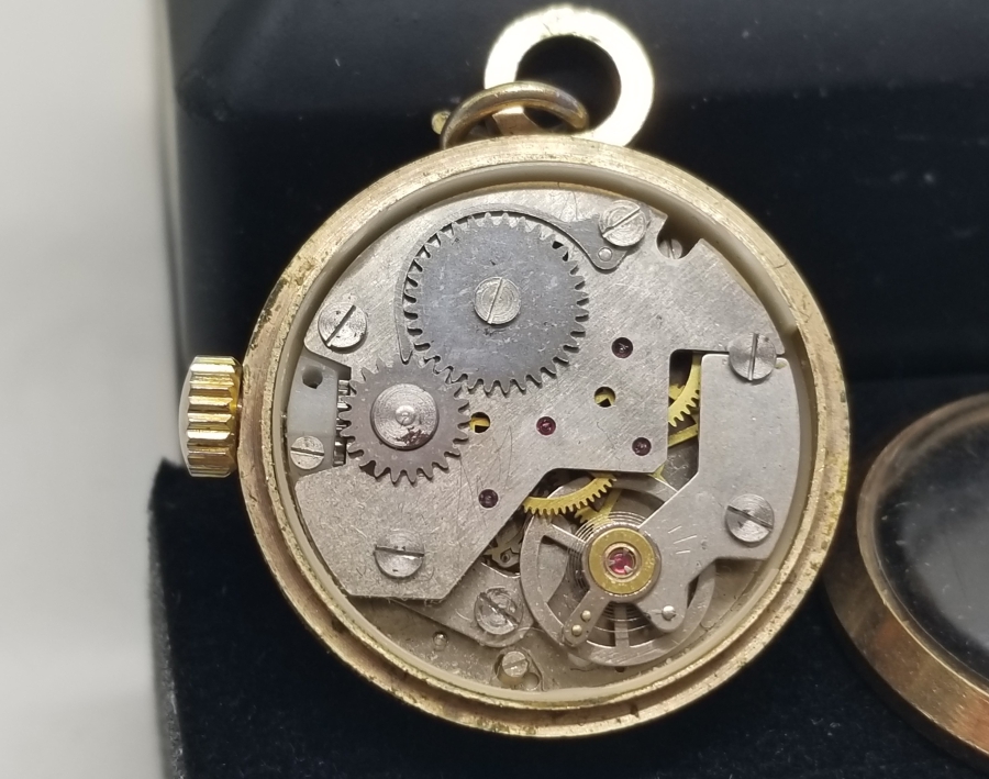 ÖZEL APARATLA CEP SAATİNDEN KOL SAATİNE ÇEVRİLMİŞ ANTİKA KURMALI SAAT