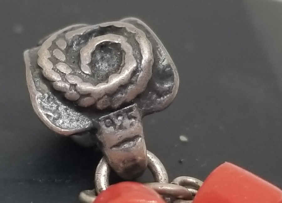 MERCANLI GÜMÜŞ ARMUDİ FORMDA KOLYE UCU