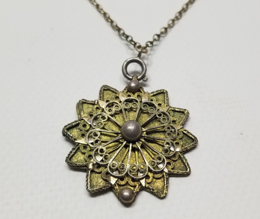 TESLİM TAŞI FORMUNDA YAPILMIŞ OSMANLI DÖNEMİ BEKTAŞİ KOLYE