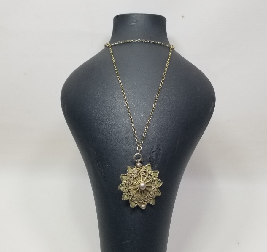 TESLİM TAŞI FORMUNDA YAPILMIŞ OSMANLI DÖNEMİ BEKTAŞİ KOLYE