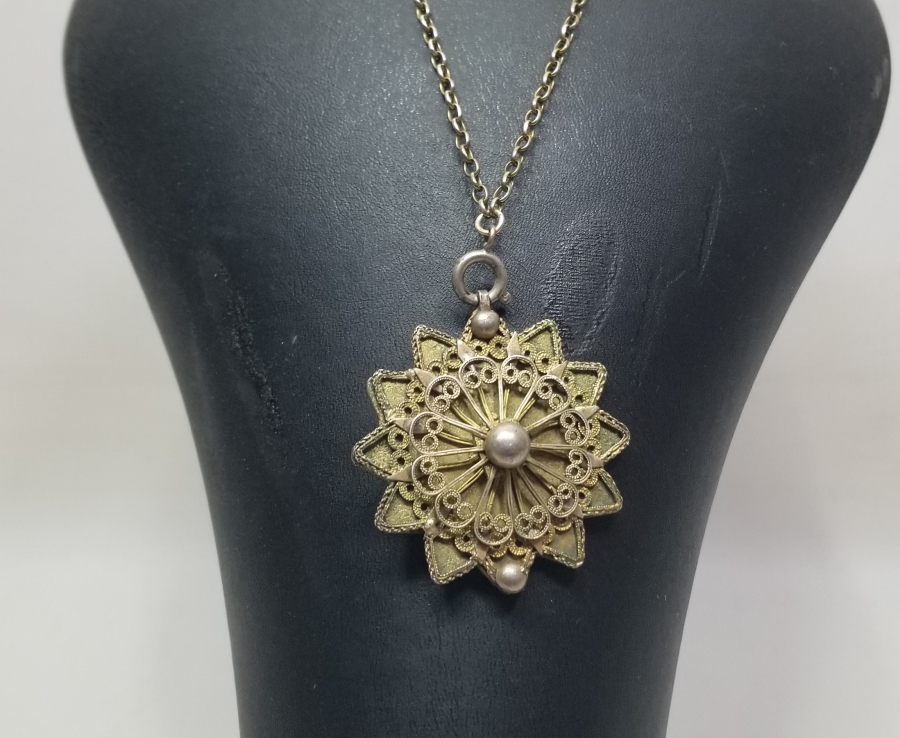 TESLİM TAŞI FORMUNDA YAPILMIŞ OSMANLI DÖNEMİ BEKTAŞİ KOLYE