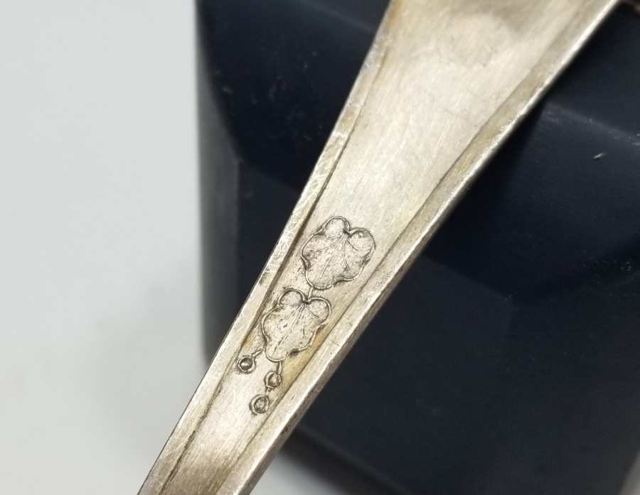 ÜZERİ TUĞRA FORMLU OSMANLI DÖNEMİ ESERİ İSTANBUL KAŞIK