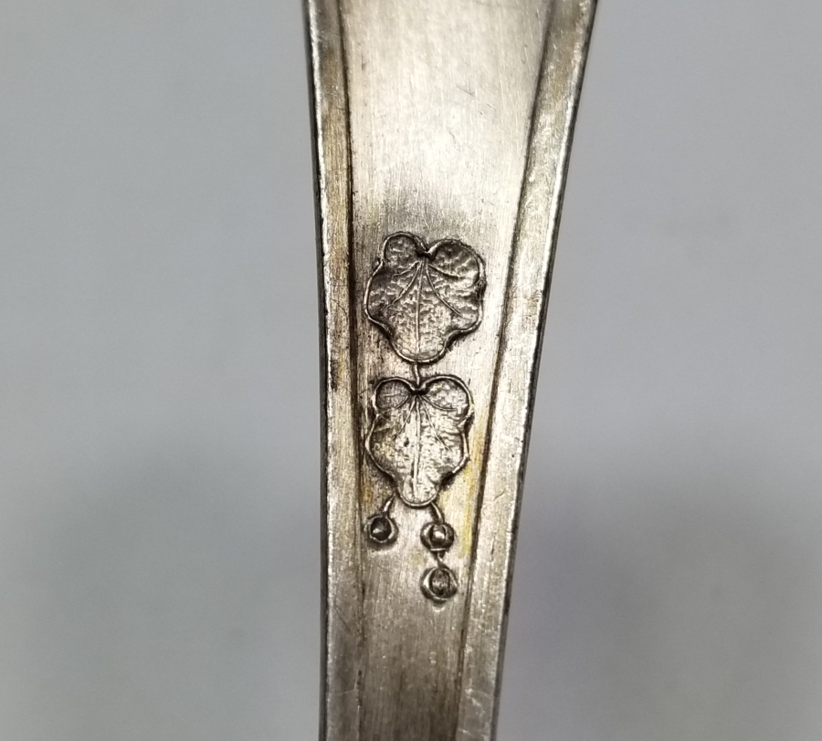 ÜZERİ TUĞRA FORMLU OSMANLI DÖNEMİ ESERİ İSTANBUL KAŞIK