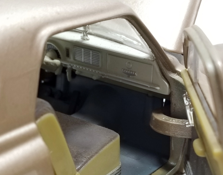 1/18 ORANLI DEKORATİF OYUNCAK ARABA