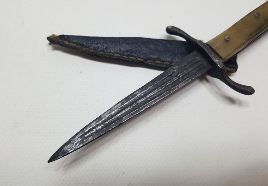 ÜZERİ ERMENİ USTA DAMGALI ORİJİNAL KININDA ÖZEL YAPIM AVCI BIÇAĞI