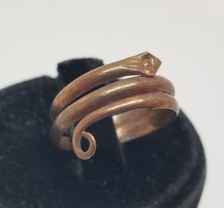 KABARTMA İŞÇİLİKLİ YILAN FORMLU OSMANLI DÖNEMİ RUM İŞİ YÜZÜK