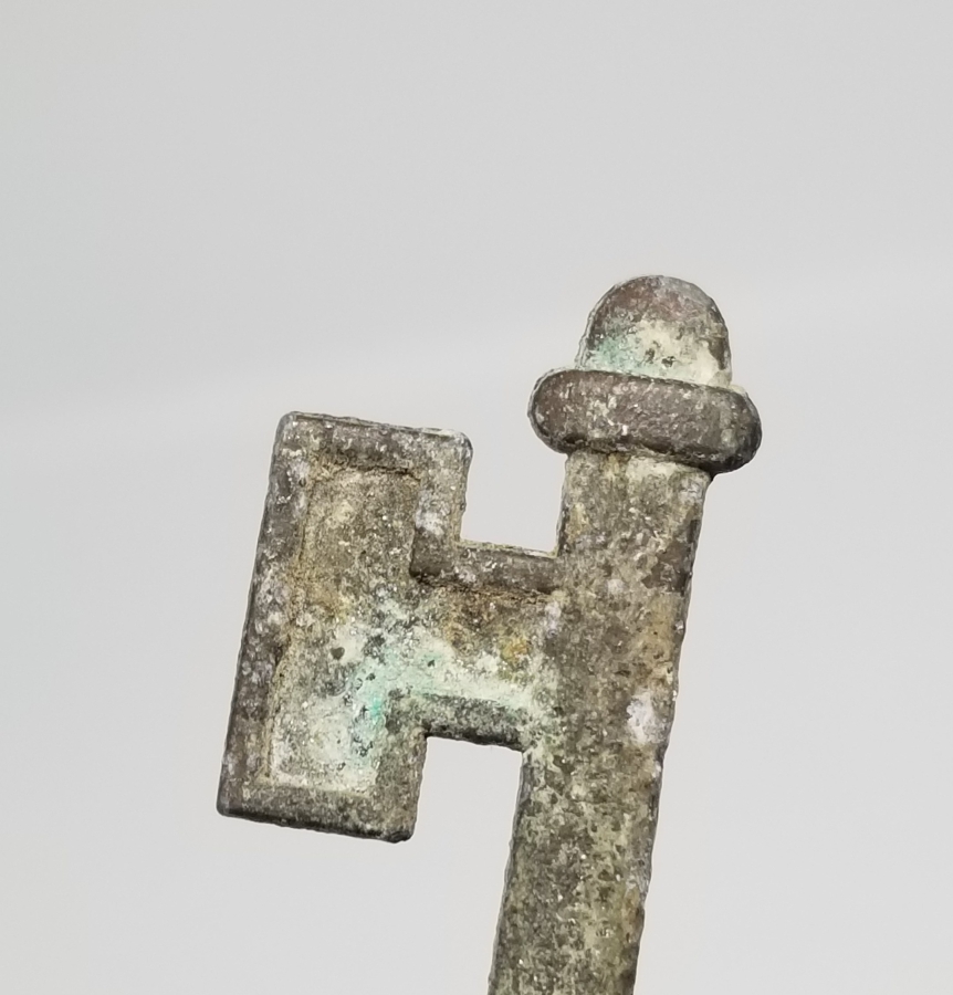 ANAHTAR FORMLU YAPILMIŞ ANTİKA ANAHTARLIK