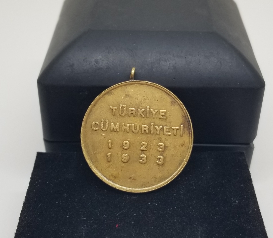 NADİR 10. YIL MADALYONU