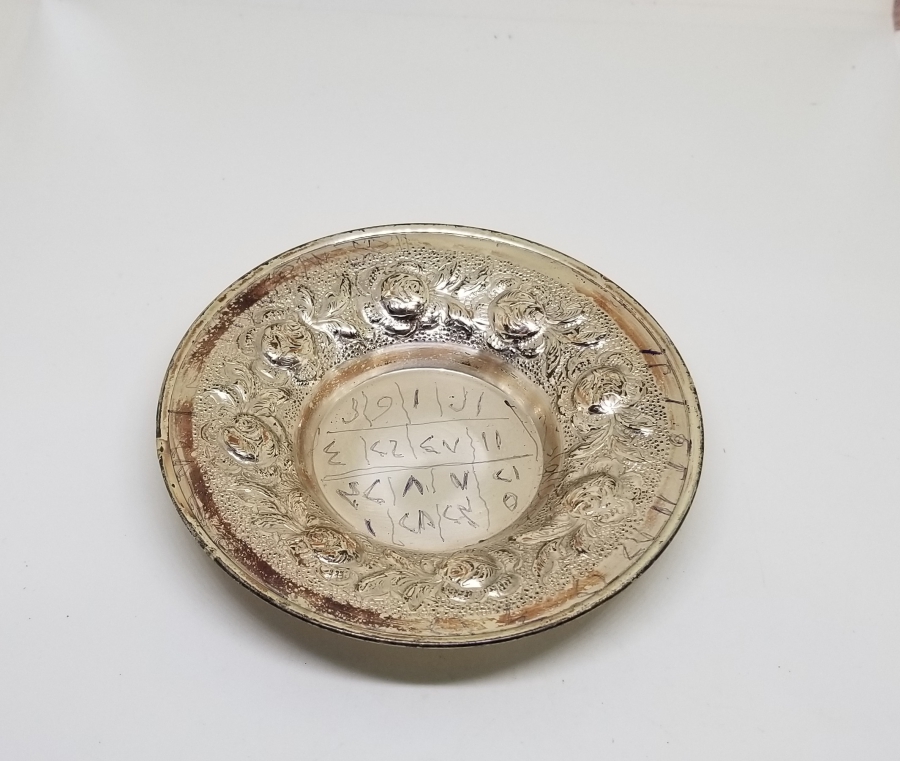 KABARTMA İŞÇİLİKLİ ANTİKA ÇAY BARDAĞI ALTLIĞI