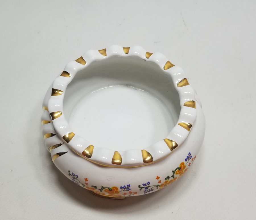 ÜZERİ ALTIN VARAKLI YERLİ YAPIM ANTİKA SERAMİK ŞEKERLİK